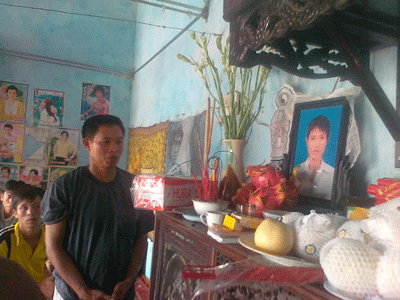 Di ảnh nạn nhân Nguyễn Văn Khang.