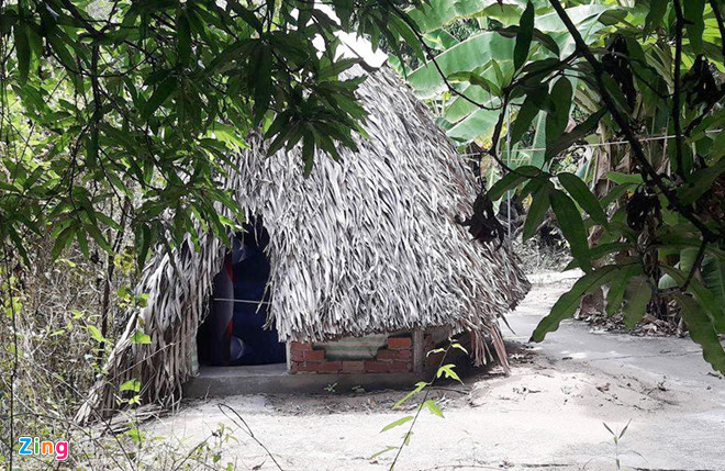 Thiếu nữ bị đâm chết, nam thanh niên treo cổ trong chòi lá hình ảnh 1 thieu nu bi dam chet, nam thanh nien treo co trong choi la hinh anh 1