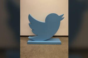 Biểu tượng Twitter bán thành công với mức giá 100.000 USD