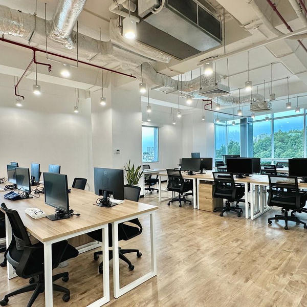 Nhu cầu thuê văn phòng tại TP.HCM tiếp tục tăng, khách thuê chuộng không gian tiện ích