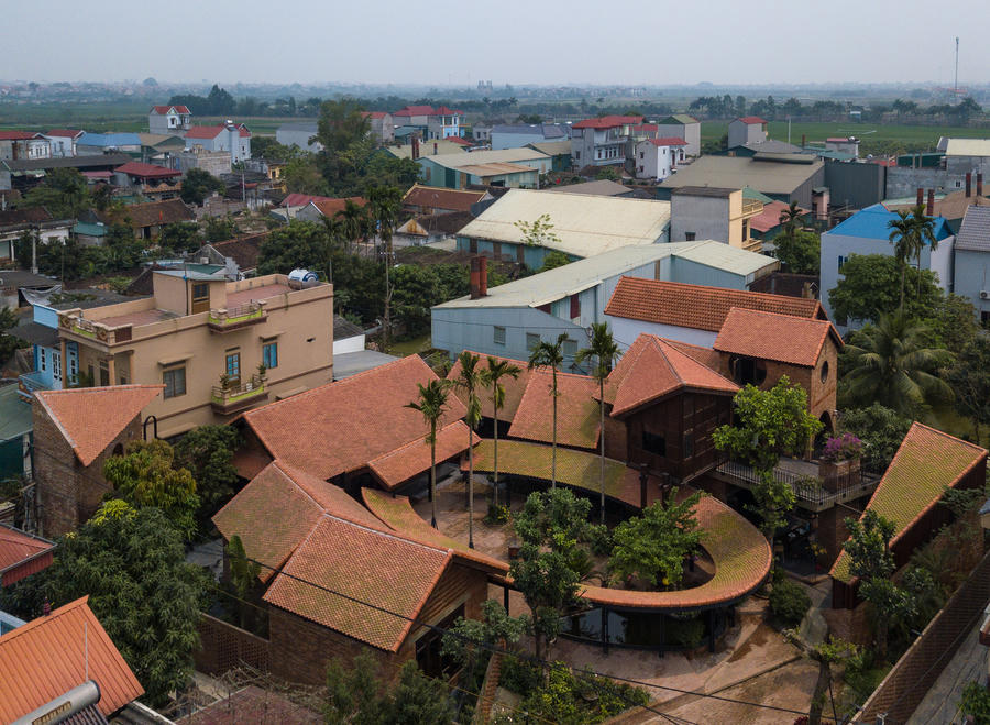 Nhà Bắc Hồng của KTS Phạm Quốc Đạt đã đạt giải Vàng duy nhất Giải thưởng Kiến trúc Quốc gia 2018 ở hạng mục nhà ở nông thôn. Hội đồng giám khảo nhận định công trình là không gian ở vùng nông thôn theo nếp sống hiện đại, góp phần gắn kết các thành viên với triết lý 
