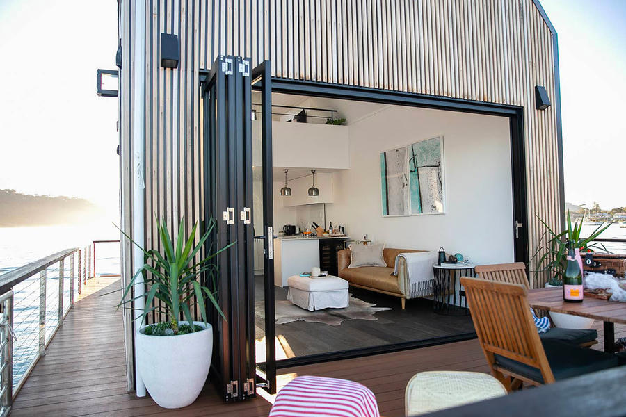 Thời điểm lý tưởng nhất để nghỉ dưỡng tại Lilypad Palm Beach Villa đó là vào mùa hè. Ngoài ra gần với căn biệt thự là khu vực Palm Beach vốn nổi tiếng với nhiều tuyến đi bộ, nhà hàng, quán cà phê và điểm ngắm cá voi để du khách khám phá.