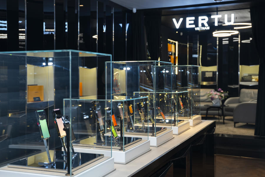 Không gian flagship store Vertu Việt Nam chuẩn Vertu England.