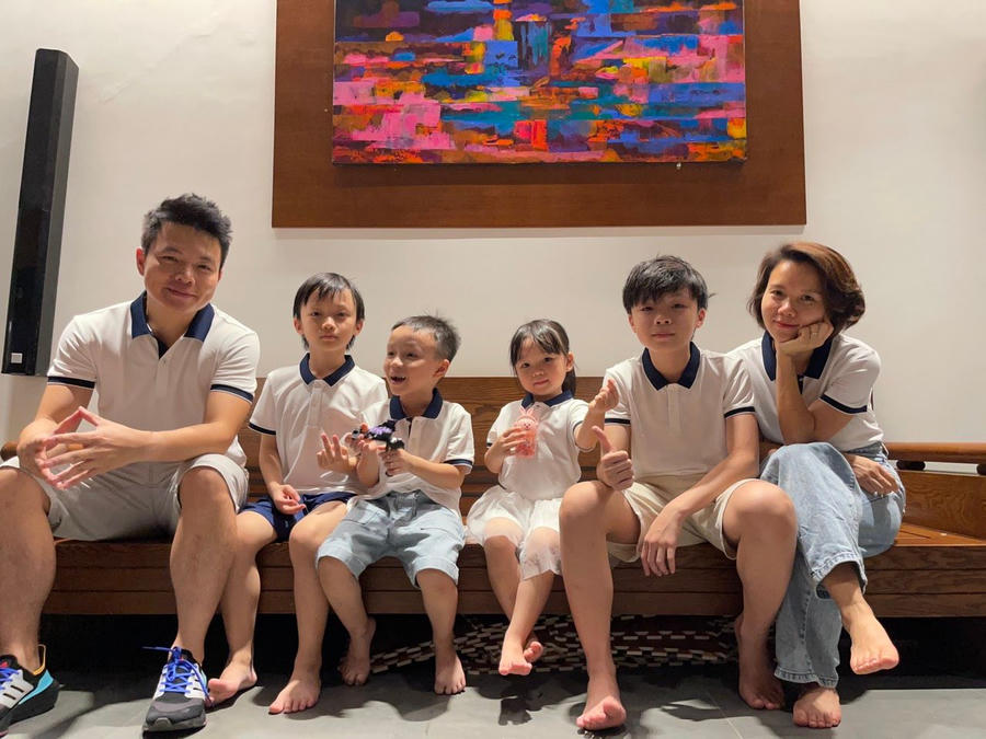 Việc phát triển dòng sản phẩm YODY Kids xuất phát từ tình thương và trải nghiệm mua sắm đầy gian nan của CEO YODY dành cho con cái - một ông bố có đông con (4 người con) và rất yêu các con.