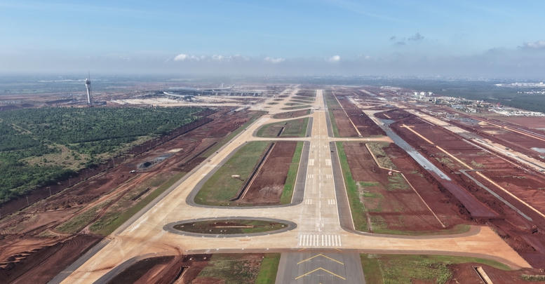 Nhiều hạng mục của Dự án Cảng HKQT Long Thành đang được hoàn thiện để kịp khai thác thương mại vào tháng 6/2026 - Ảnh: ACV