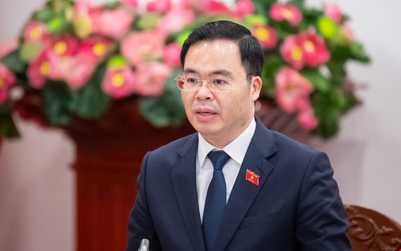 TS. Trần Văn Khải - Phó Chủ nhiệm Ủy ban Khoa học, Công nghệ và Môi trường của Quốc hội. TS. Trần Văn Khải - Phó Chủ nhiệm Ủy ban Khoa học, Công nghệ và Môi trường của Quốc hội.