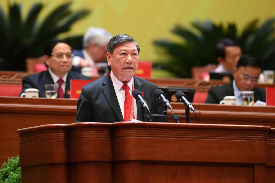 Đồng chí Trần Văn Rón, Ủy viên Trung ương Đảng, Phó Chủ nhiệm Thường trực Ủy ban Kiểm tra Trung ương, trình bày tham luận về vấn đề “Đổi mới công tác kiểm tra, giám sát góp phần tăng cường kỷ luật, kỷ cương, nâng cao năng lực lãnh đạo, sức chiến đấu của Đảng, đáp ứng yêu cầu nhiệm vụ trong tình hình mới”.