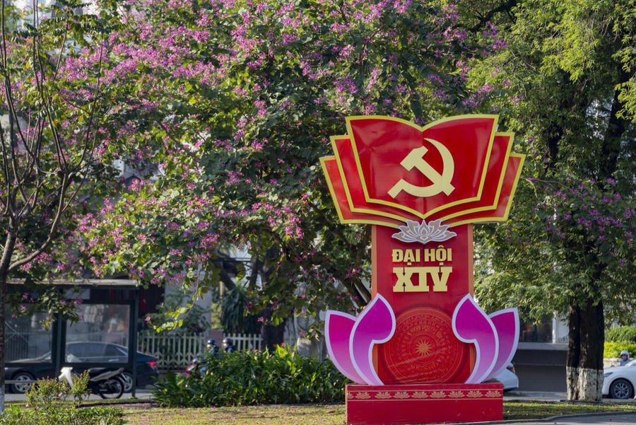 Tổ chức nghiên cứu, học tập, quán triệt, tuyên truyền và triển khai thực hiện Nghị quyết Đại hội XIV của Đảng phải được tiến hành ngay, đồng bộ, thường xuyên, phong phú, sinh động. (Ảnh: hue.gov.vn)