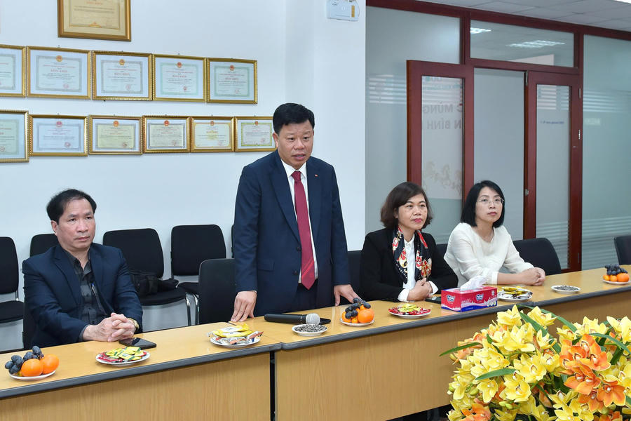 Phó Chủ tịch UBND thành phố Lê Trung Kiên phát biểu tại buổi làm việc với Công ty phát triển KCN Nhật Bản - Hải Phòng.