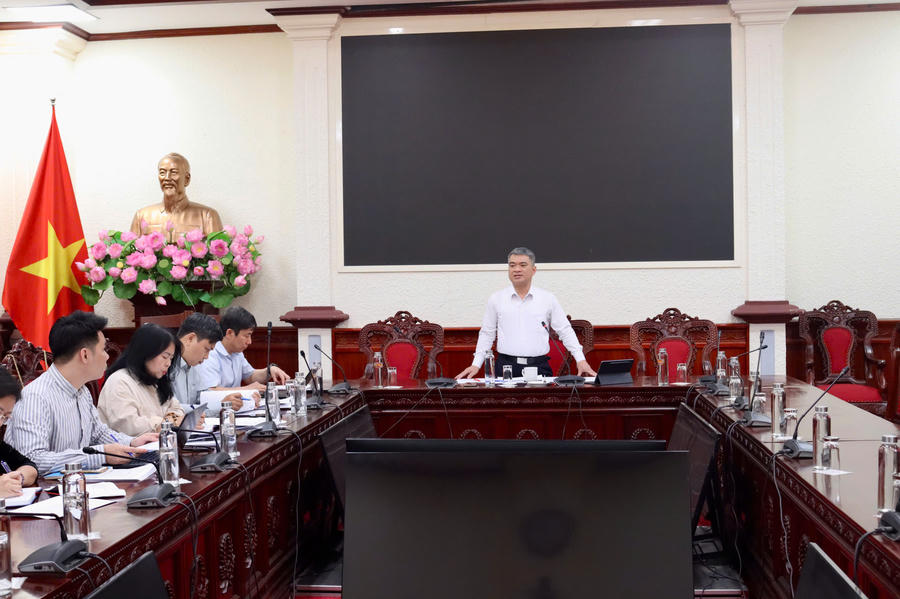 Thứ trưởng Nguyễn Thanh Tú phát biểu tại buổi làm việc