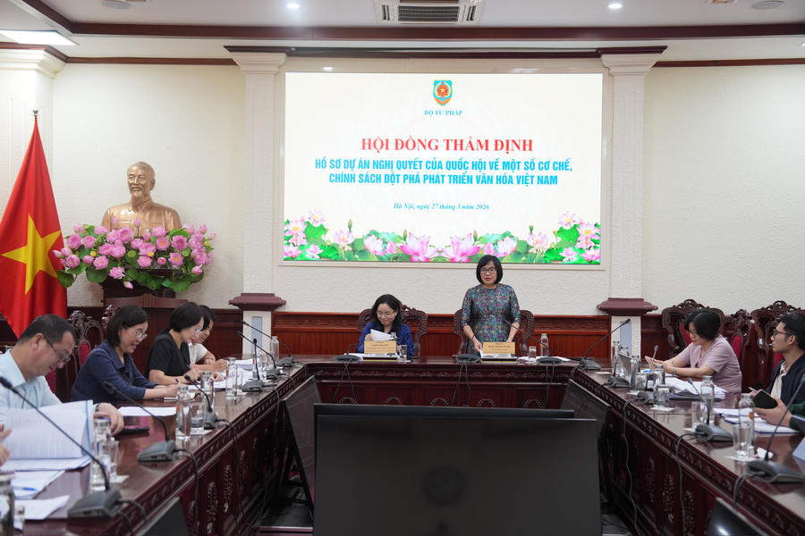 Thứ trưởng Đặng Hoàng Oanh phát biểu tại buổi thẩm định.