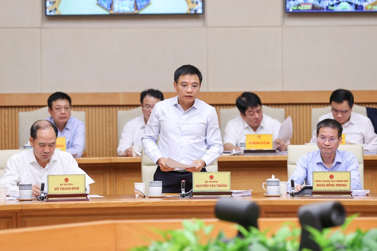 Thủ tướng: Kiên định mục tiêu tăng trưởng 2 con số; biến khó khăn, thách thức thành cơ hội tái cơ cấu nền kinh tế, nâng cao năng lực cạnh tranh- Ảnh 6. Thủ tướng: Kiên định mục tiêu tăng trưởng 2 con số; biến khó khăn, thách thức thành cơ hội tái cơ cấu nền kinh tế, nâng cao năng lực cạnh tranh- Ảnh 6.