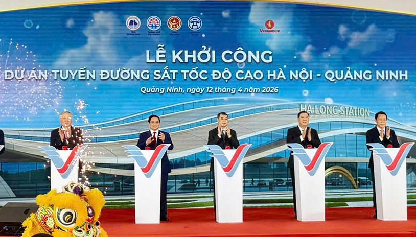 Thủ tướng Chính phủ Lê Minh Hưng nhấn nút khởi công Dự án tuyến đường sắt tốc độ cao Hà Nội - Quảng Ninh.