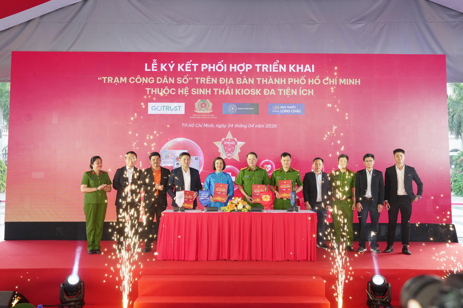 Lễ khánh thành Trạm Công dân số diễn ra tại Khu đô thị Cityland Park Hills (phường Gò Vấp). Lễ khánh thành Trạm Công dân số diễn ra tại Khu đô thị Cityland Park Hills (phường Gò Vấp).