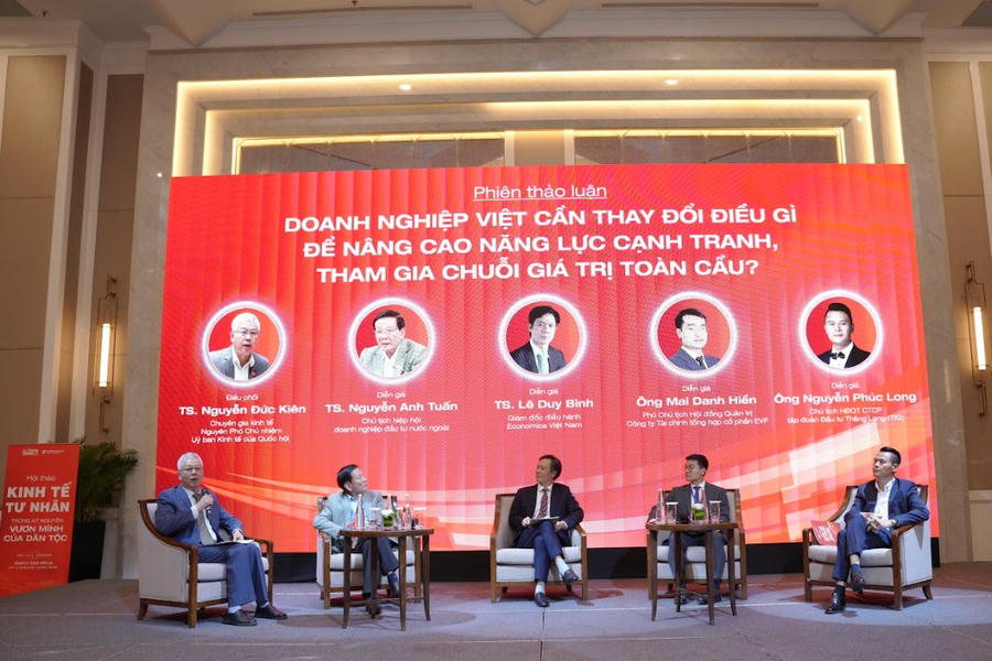 Hội thảo với các đề tài trọng điểm hấp dẫn đã thu hút được sự quan tâm của các chuyên gia kinh tế.