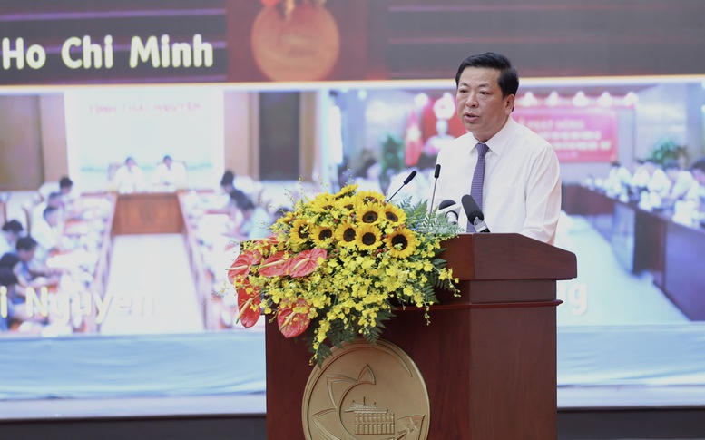 Bộ trưởng Bộ Xây dựng Trần Hồng Minh cho biết, pháp luật hiện hành 
không hạn chế loại hình hoặc quỹ đất phát triển NƠXH, chỉ yêu cầu quỹ đất 
phù hợp với quy hoạch. (Ảnh: Lê Anh)
