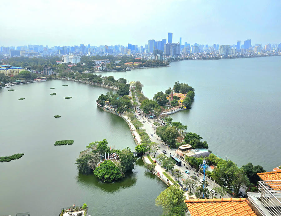 Hồ Tây được định hướng trở thành trung tâm văn hóa, du lịch và kinh tế sáng tạo của Thủ đô Hà Nội. (Ảnh: PV)