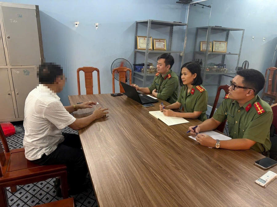 Phòng An ninh mạng và Phòng, chống tội phạm sử dụng công nghệ cao làm việc với ông N.V.C 