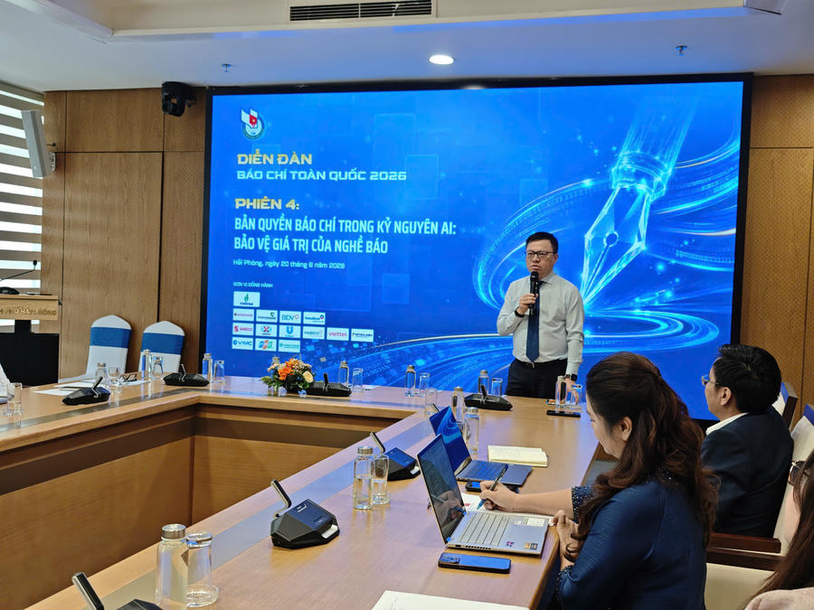Ông Lê Quốc Minh, Chủ tịch Hội Nhà báo Việt Nam phát biểu tại phiên thảo luận. Ông Lê Quốc Minh, Chủ tịch Hội Nhà báo Việt Nam phát biểu tại phiên thảo luận.