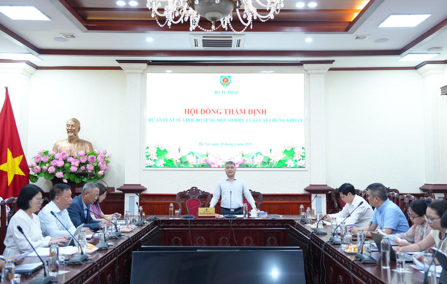 Quang cảnh cuộc họp Hội đồng thẩm định. Quang cảnh cuộc họp Hội đồng thẩm định.