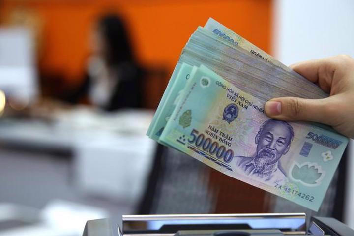 Tổng LĐLĐ Việt Nam đề xuất 2 phương án điều chỉnh mức lương tối thiểu vùng theo tháng từ ngày 1/1/2027. (Ảnh minh họa: VnEconomy).