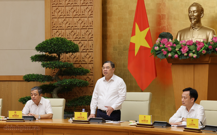 Ủy viên Bộ Chính trị, Phó Bí thư Thường trực Đảng ủy, Phó Thủ tướng Thường trực Phạm Gia Túc phát biểu chỉ đạo tại Hội nghị. Ảnh: chinhphu.vn