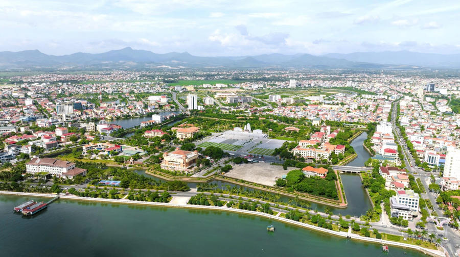 Trung tâm phường Đồng Hới. (Ảnh: H.TR)