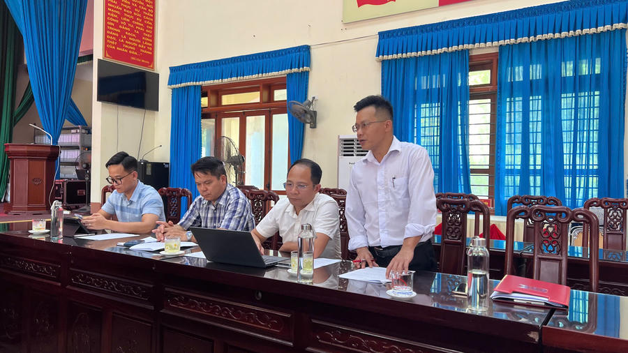 Đại diện Đảng ủy xã Sảng Mộc chia sẻ về những thành tựu CĐS trong công tác Đảng tại địa phương (Ảnh: Đoan Trang) Đại diện Đảng ủy xã Sảng Mộc chia sẻ về những thành tựu CĐS trong công tác Đảng tại địa phương (Ảnh: Đoan Trang)