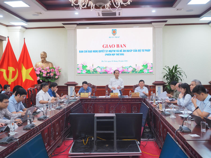 Toàn cảnh cuộc họp.